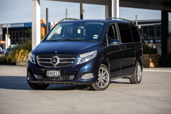 Mercedes-Benz V-Class - Dream Drives